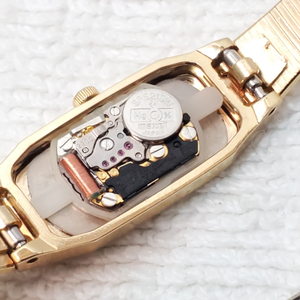 Vintage Citizen Women's Gold Plated Watch 7 Jewels Black Dial Hexagonal Crystal
